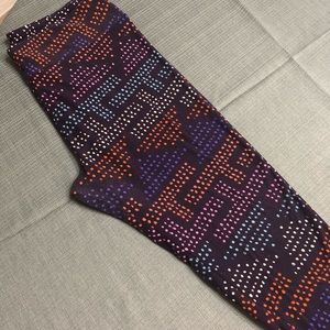 Dotted LuLaRoe TC Leggings